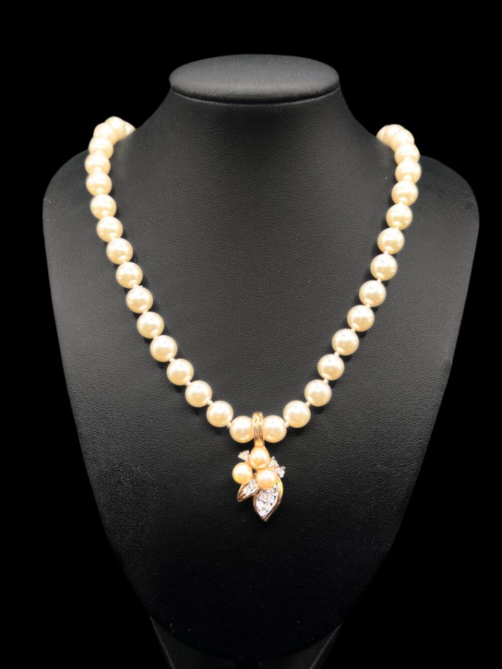 Vintage ROMAN Cream Faux Pearl Necklace With Rhinestone and Gold Enhancer